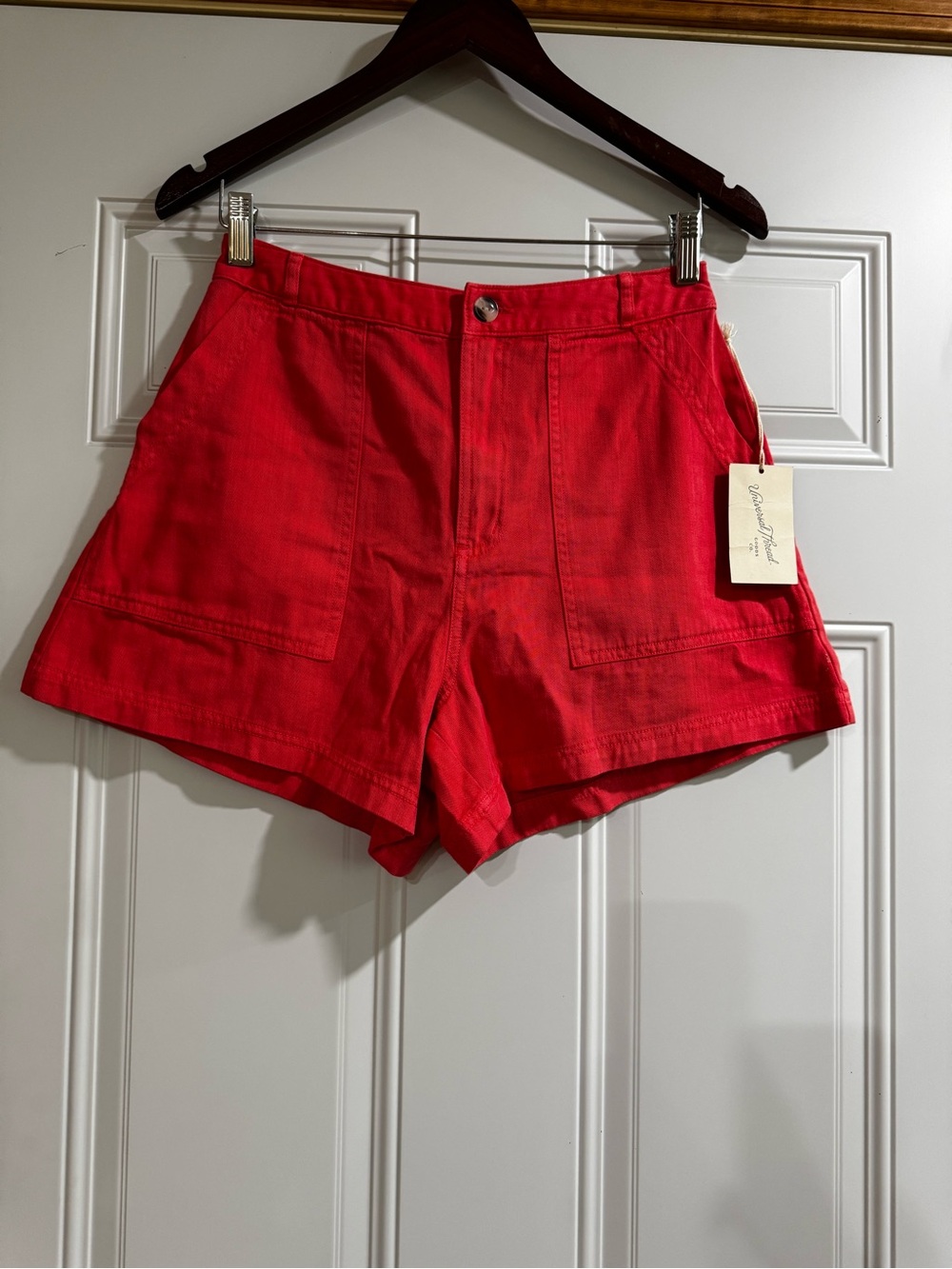 Universal Thread Red High Rise Utility Shorts NWT Size 6